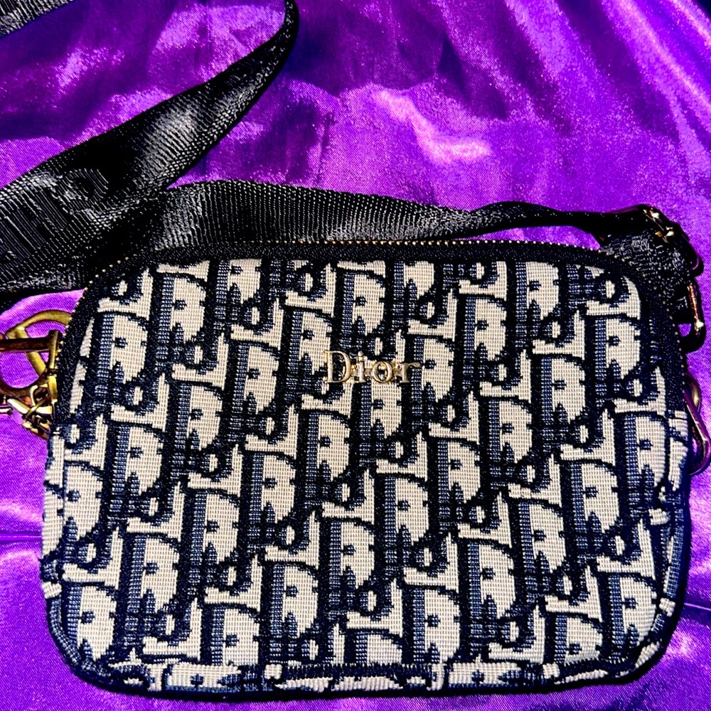 Three zipper crossbody